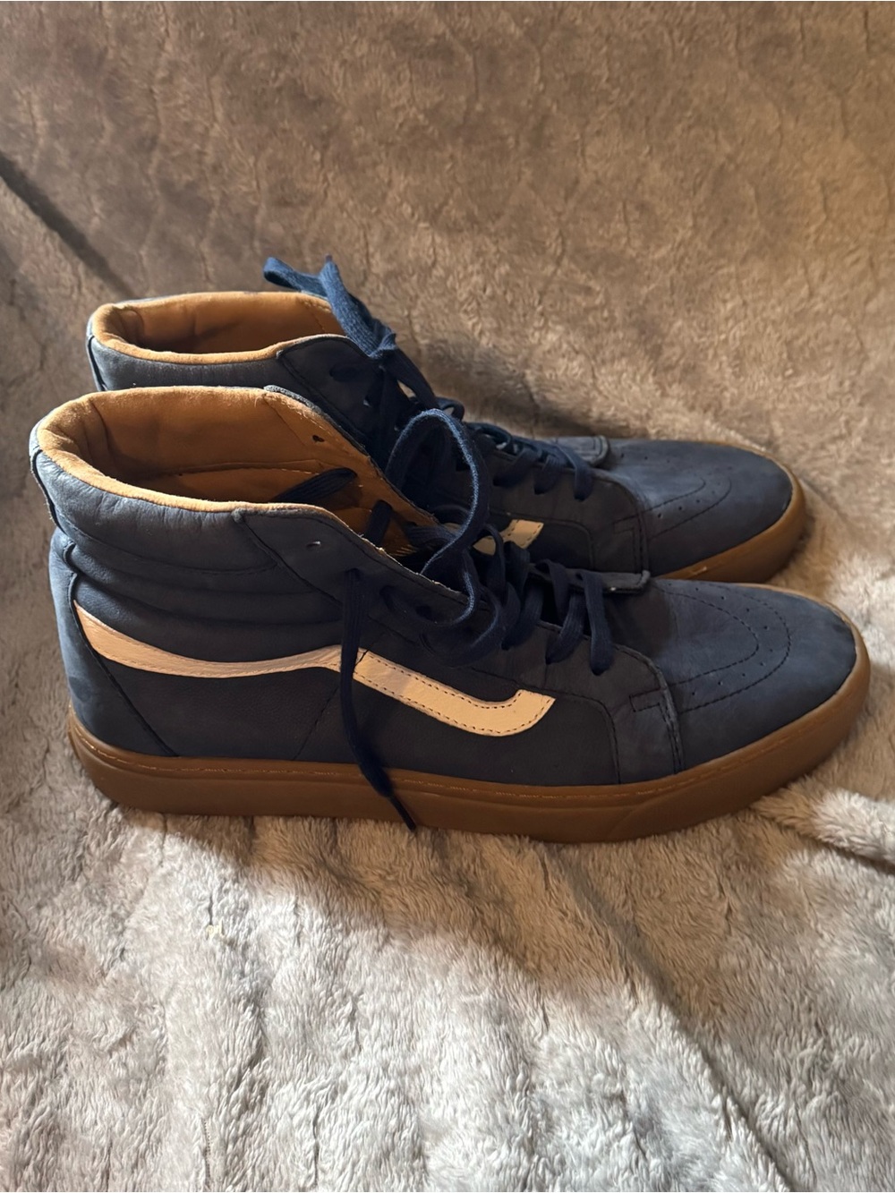 Vans Men’s Navy High-Top Sneakers with White Stripe and Gum Sole